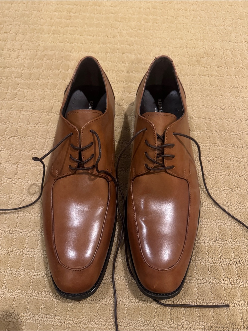 Kenneth Cole Tan Leather Lace-Up Oxfords